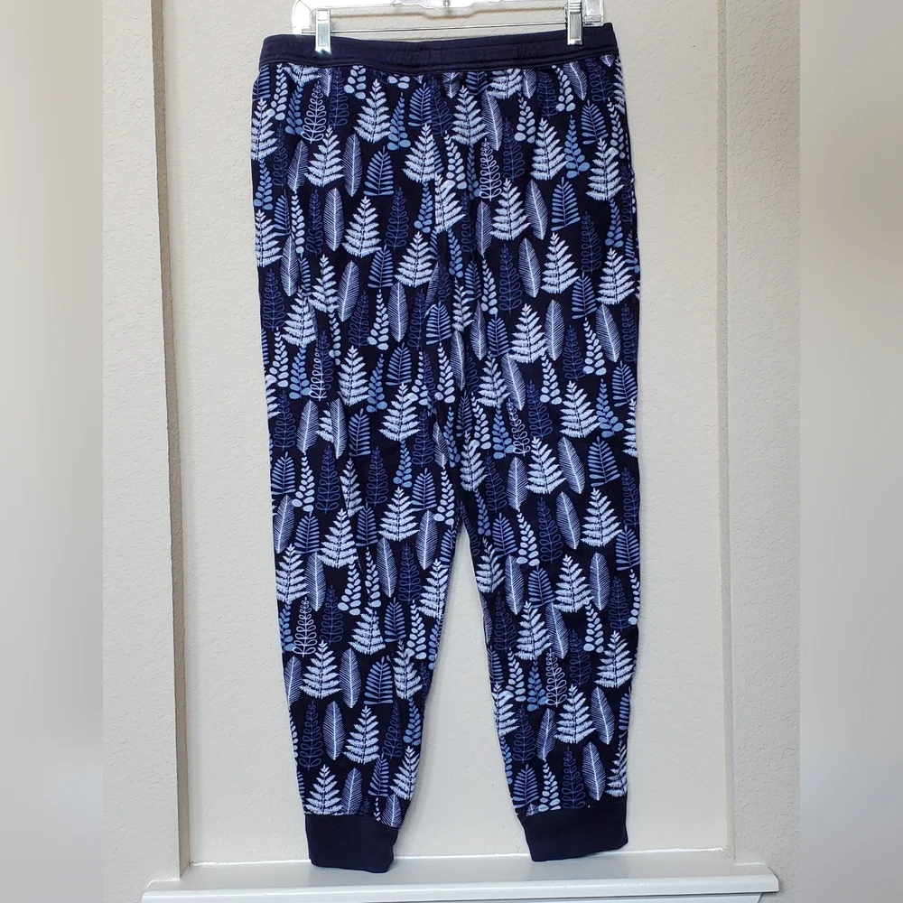 Garnet Hill Blue and White Leaf Print PJ Joggers.  Size Medium